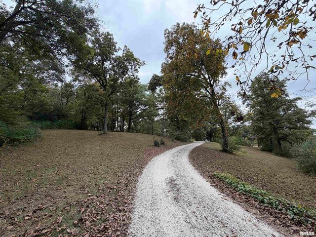 1196 160TH Street, Abingdon, IL 61410