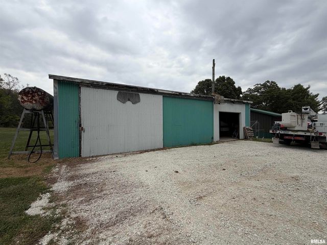 1196 160TH Street, Abingdon, IL 61410