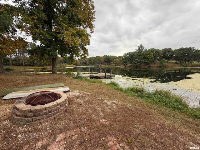 1196 160TH Street, Abingdon, IL 61410