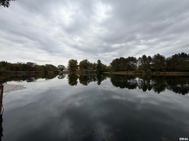 1196 160TH Street, Abingdon, IL 61410