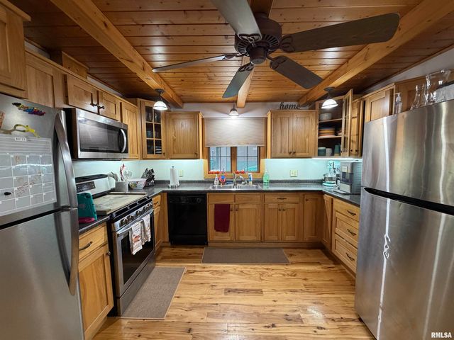 1196 160TH Street, Abingdon, IL 61410