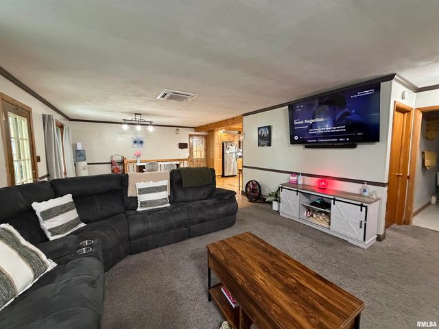 1196 160TH Street, Abingdon, IL 61410