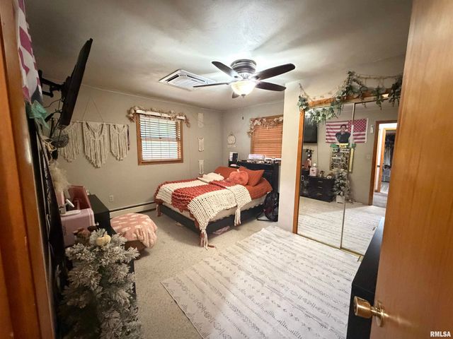 1196 160TH Street, Abingdon, IL 61410