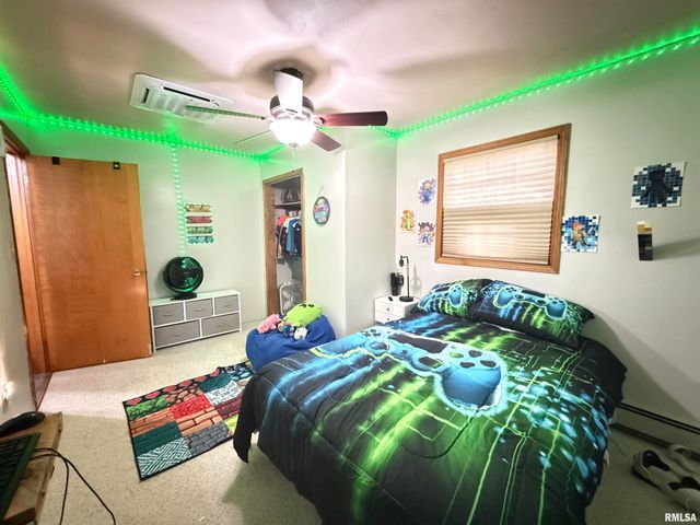 1196 160TH Street, Abingdon, IL 61410