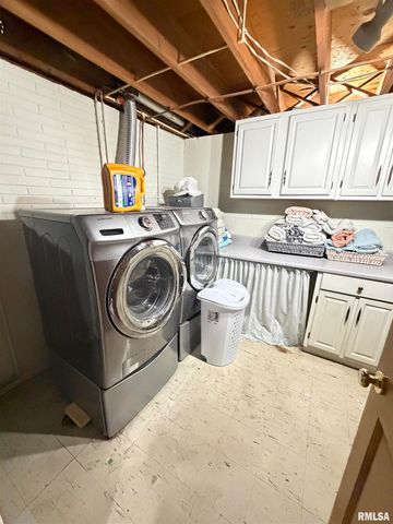 1196 160TH Street, Abingdon, IL 61410