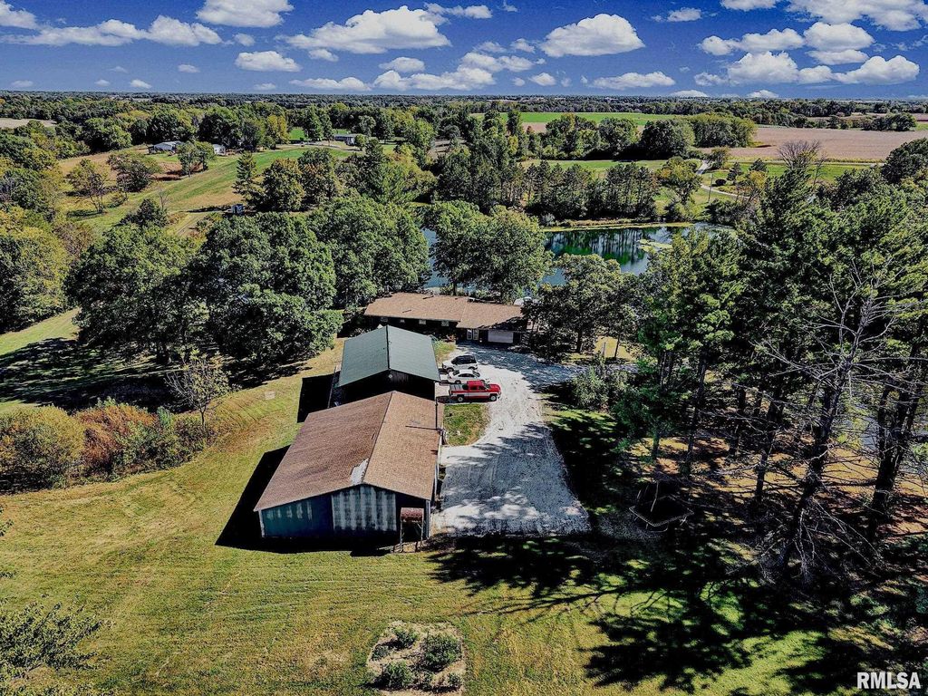 1196 160TH Street, Abingdon, IL 61410