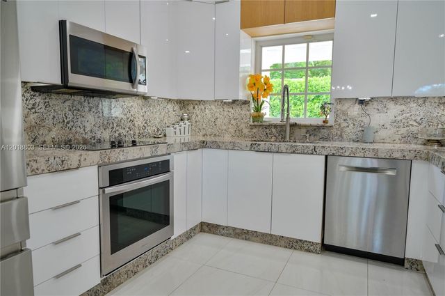 1535 Baracoa Ave, Coral Gables, FL 33146