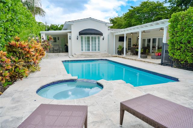 1535 Baracoa Ave, Coral Gables, FL 33146