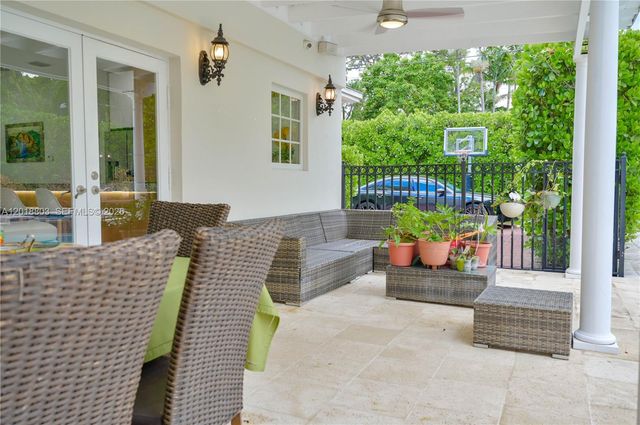 1535 Baracoa Ave, Coral Gables, FL 33146