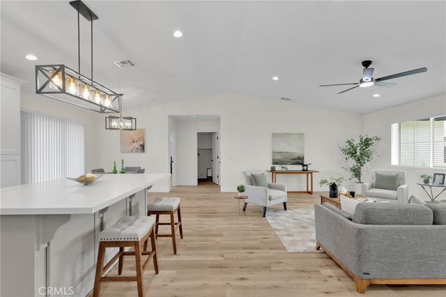 20190 Osseo Road, Apple Valley, CA 92308