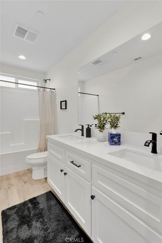 20190 Osseo Road, Apple Valley, CA 92308