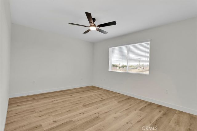 20190 Osseo Road, Apple Valley, CA 92308