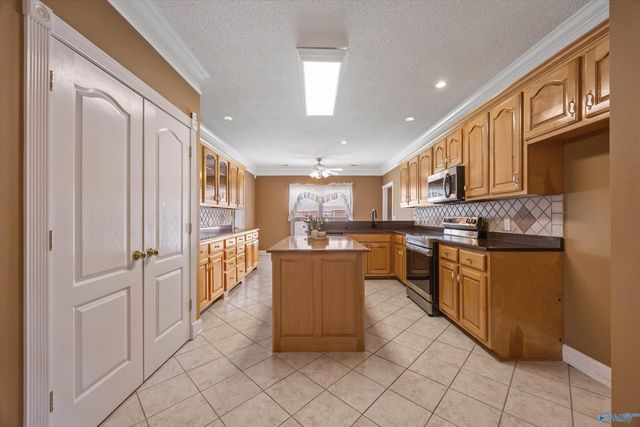 27650 Kalyn Circle, Harvest, AL 35749