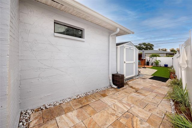 6200 52ND AVENUE N, St Petersburg, FL 33709