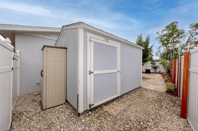 6200 52ND AVENUE N, St Petersburg, FL 33709