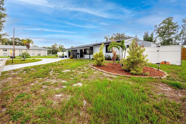 6200 52ND AVENUE N, St Petersburg, FL 33709