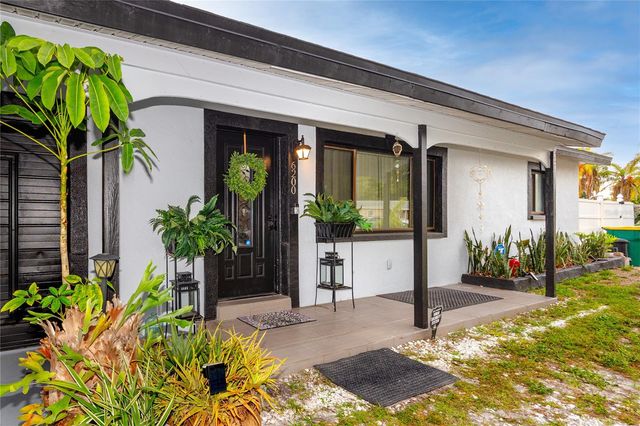 6200 52ND AVENUE N, St Petersburg, FL 33709