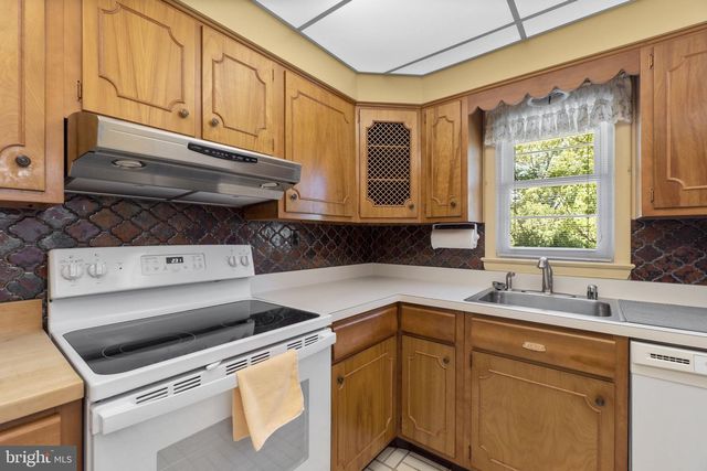 6417 LOCHRIDGE RD, Columbia, MD 21044