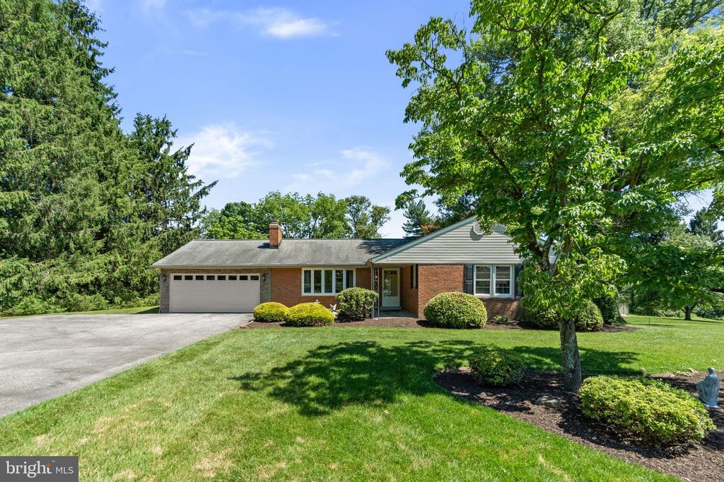 6417 LOCHRIDGE RD, Columbia, MD 21044