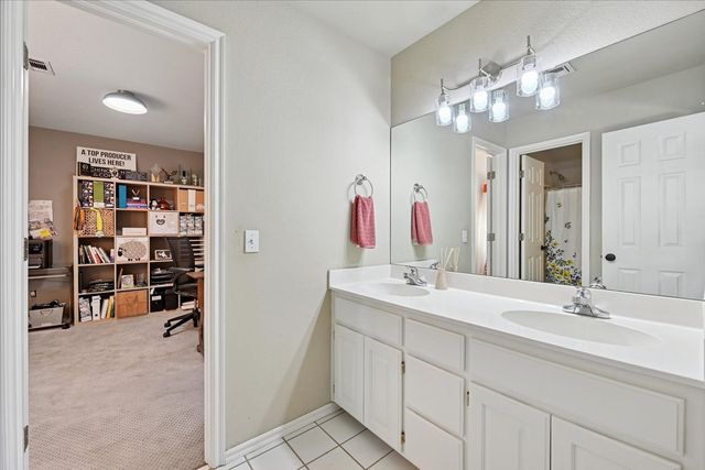 7686 Fulton Avenue, Tulsa, OK 74136