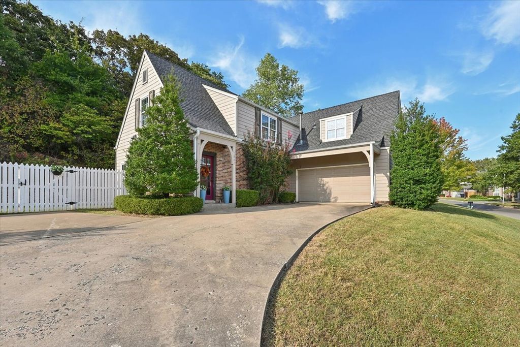 7686 Fulton Avenue, Tulsa, OK 74136