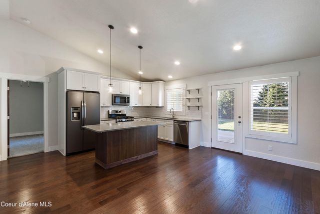 2403 Shady Oak, Sandpoint, ID 83864