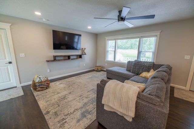 15518 Washington School Road, Excelsior Springs, MO 64024