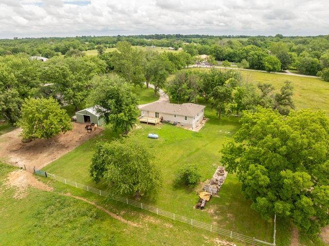 15518 Washington School Road, Excelsior Springs, MO 64024