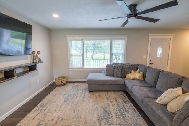 15518 Washington School Road, Excelsior Springs, MO 64024