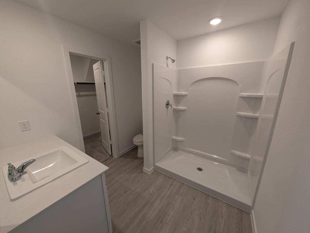 1539 Gentle Wind Court, Angleton, TX 77515