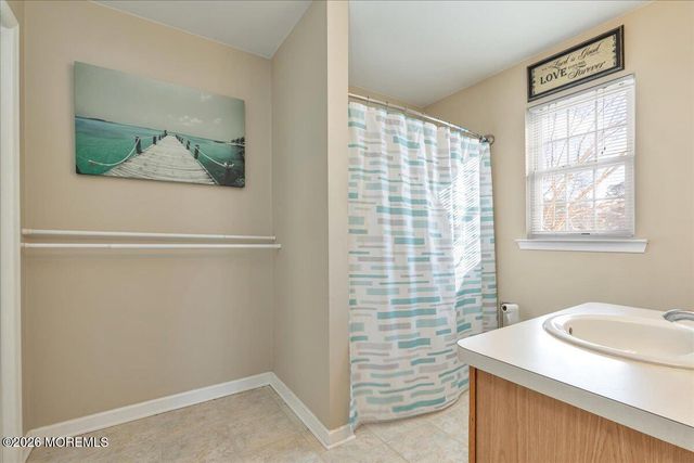 536 Deer Creek Court, Jackson, NJ 08527