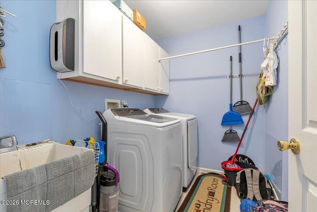 536 Deer Creek Court, Jackson, NJ 08527