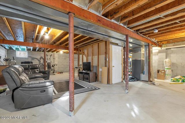 536 Deer Creek Court, Jackson, NJ 08527