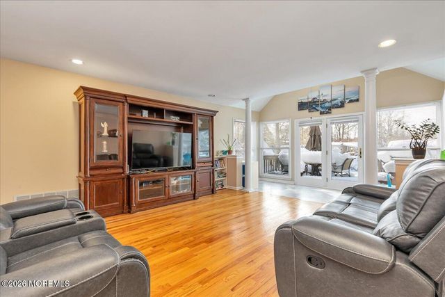 536 Deer Creek Court, Jackson, NJ 08527