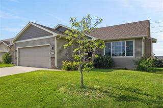 16215 Monroe Court, Urbandale, IA 50323