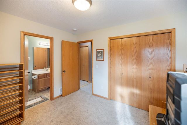 636 Ridgewood Lane, Delano, MN 55328