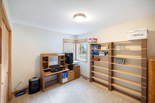 636 Ridgewood Lane, Delano, MN 55328