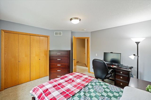 636 Ridgewood Lane, Delano, MN 55328