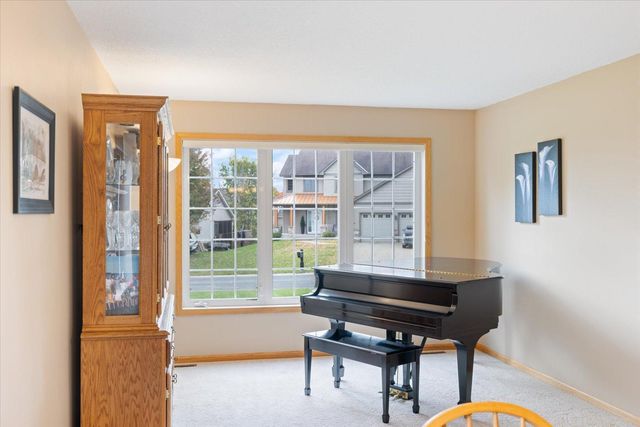 636 Ridgewood Lane, Delano, MN 55328