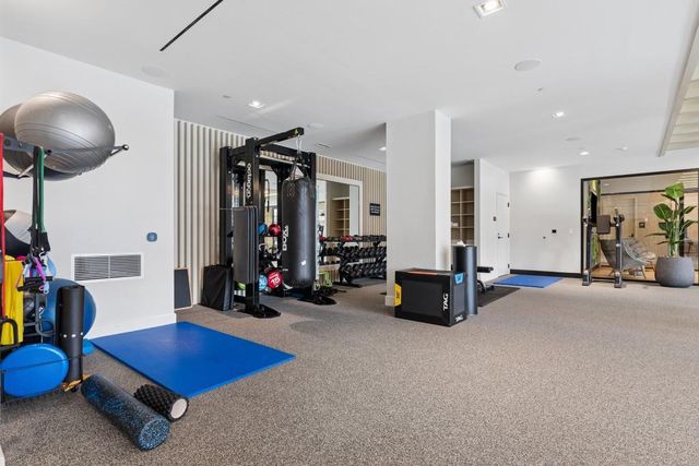 2425 Peachtree Road NE 607, Atlanta, GA 30305