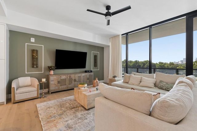 2425 Peachtree Road NE 607, Atlanta, GA 30305