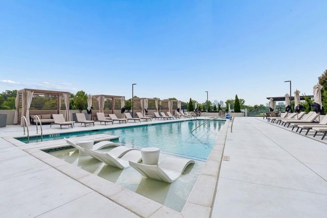 2425 Peachtree Road NE 607, Atlanta, GA 30305