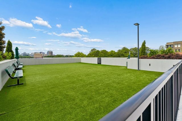 2425 Peachtree Road NE 607, Atlanta, GA 30305