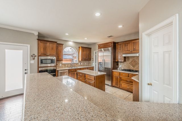 3620 Oakcrest Drive, Plano, TX 75025