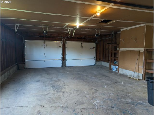 2008 Ne 155TH St, Vancouver, WA 98686