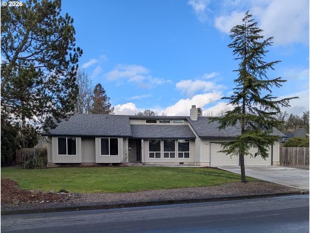 2008 Ne 155TH St, Vancouver, WA 98686