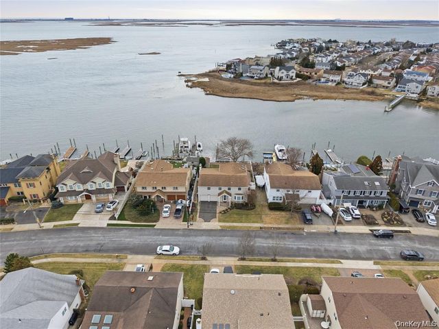 3094 Riverside Drive, Wantagh, NY 11793