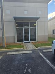 1950 N Commerce Pkwy 6, Weston, FL 33326