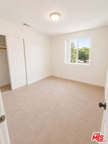 227 E 103rd Street, Los Angeles, CA 90003