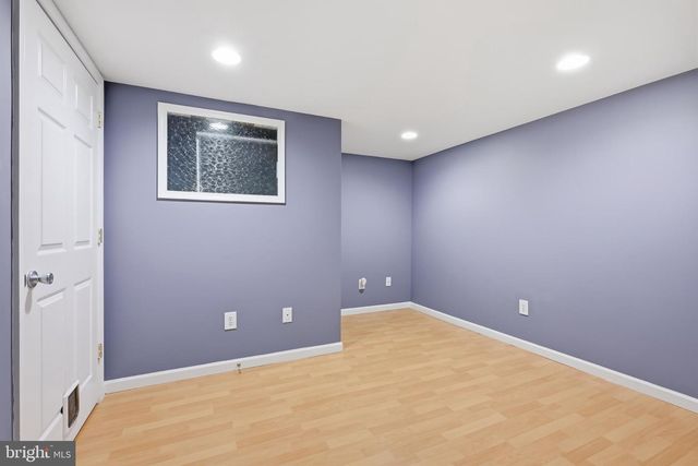 6 FLEMING ST, Newark, DE 19713